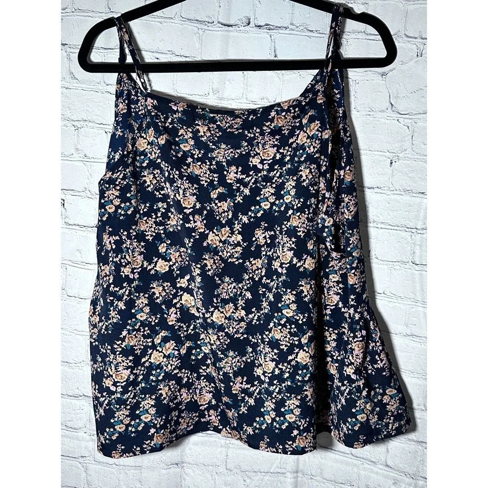 SHEIN Curve Womens 2XL Floral Peplum Camisole Top Navy Blue V-Neck Boho Cami